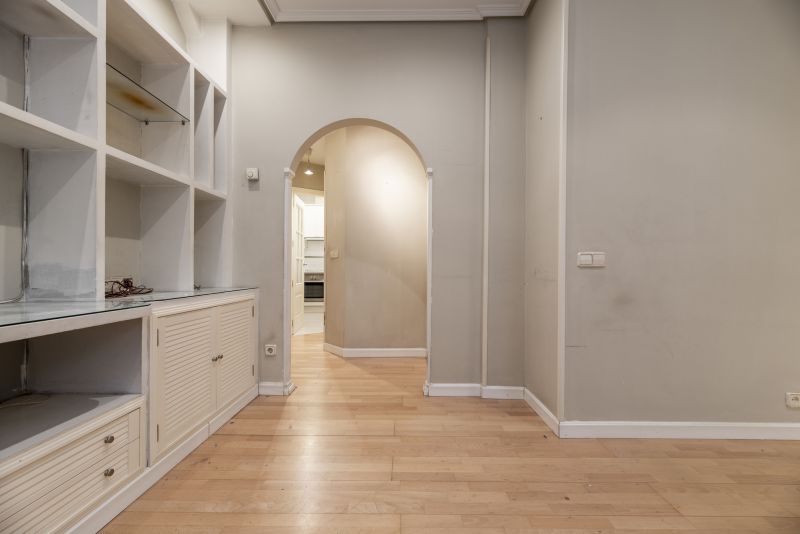 Bookcase Construction in Charlotte, NC